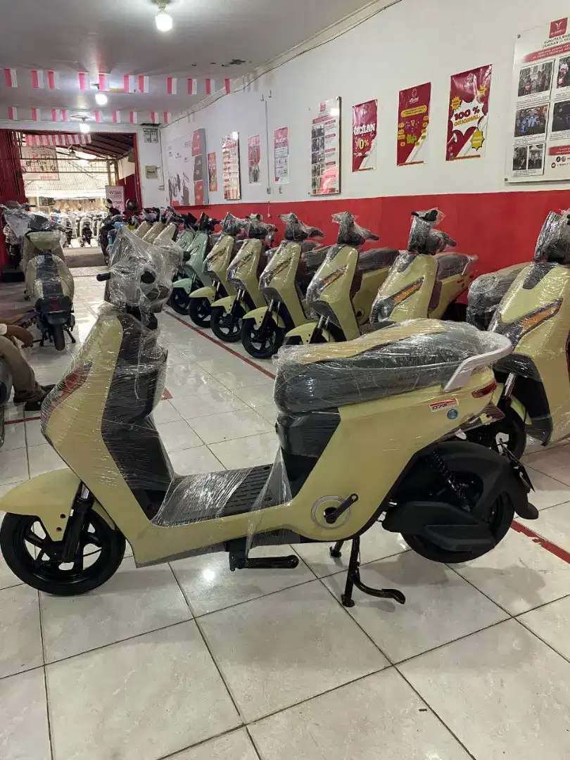 SEPEDA LISTRIK UWINFLY D70
