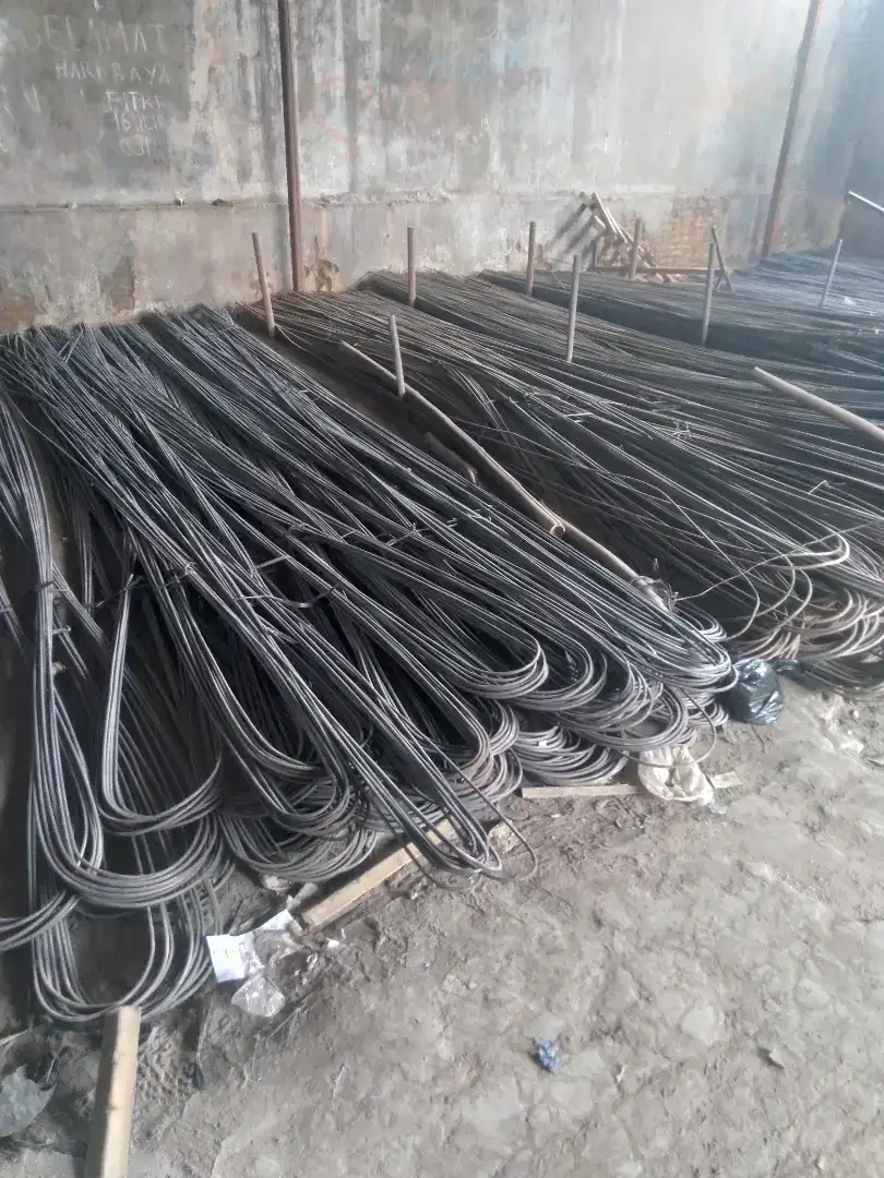 Besi slup/besi beton ukuran 8mm full