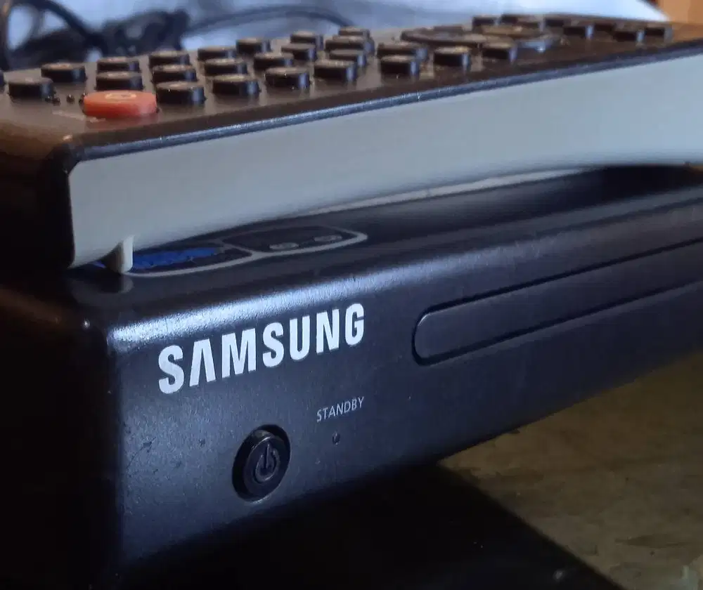 CD/DVD Player Samsung P280 with Remote