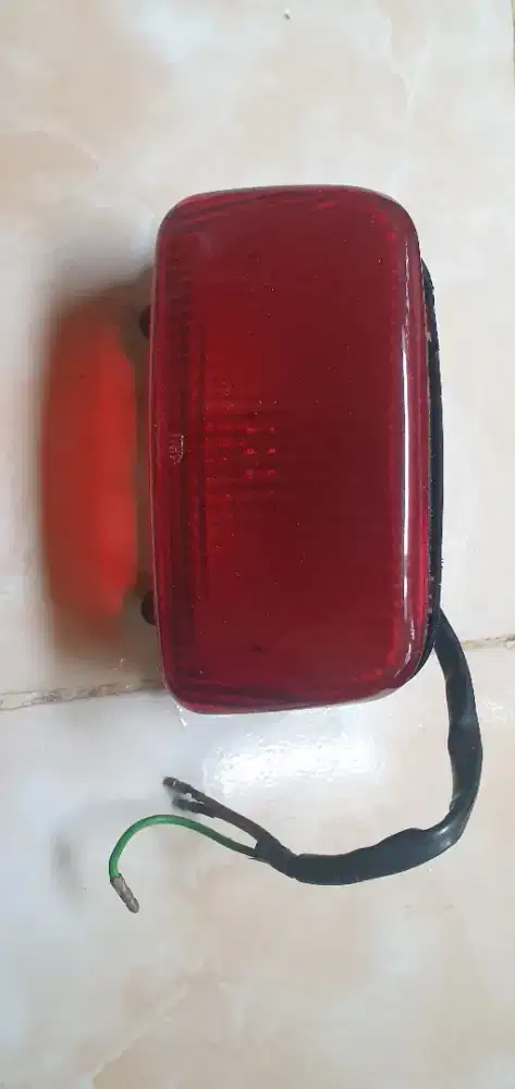 LAMPU BELAKANG HONDA TIGER CW