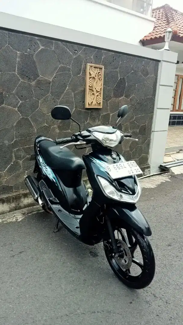 Mio Smile 2010. Pajak Panjang. 85 persen original dan segel. Mulus.