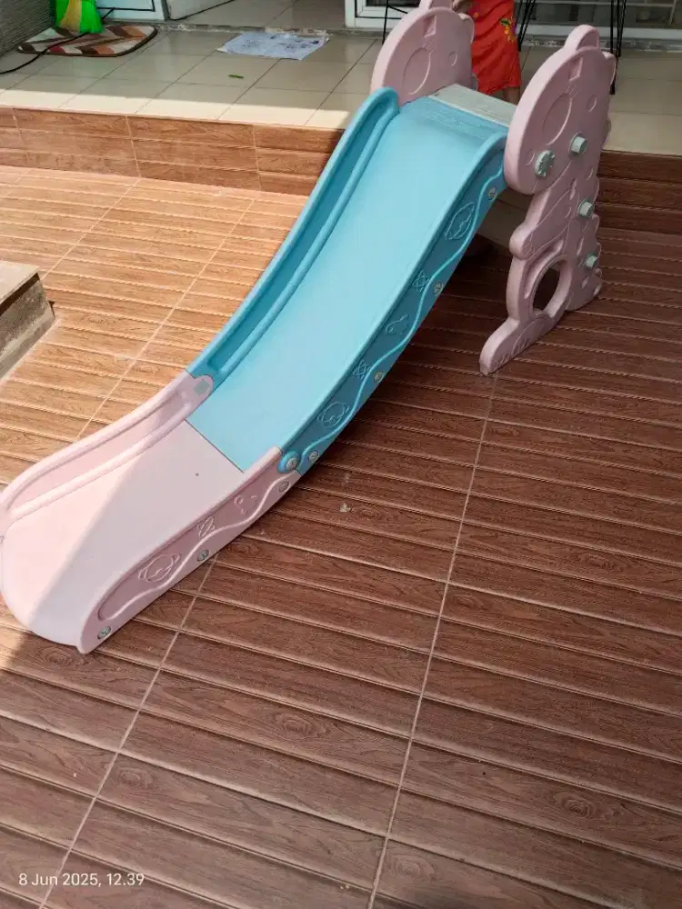 PEROSOTAN MEWAH MAINAN ANAK