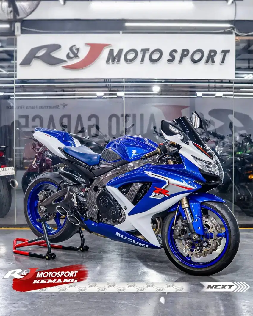 (BPKB & STNK) RARE ITEM LOW KM 18.000 Suzuki GSX 600 K8 Nik 2008 TOCE