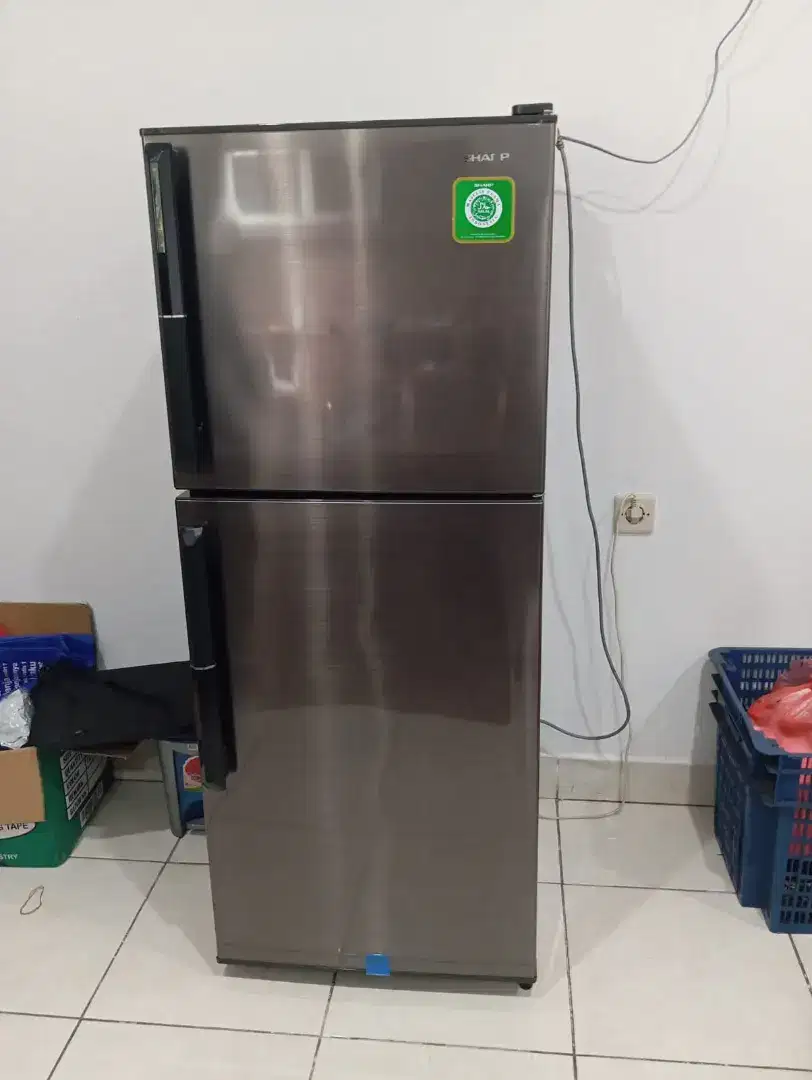 Dijual BU Kulkas sharp