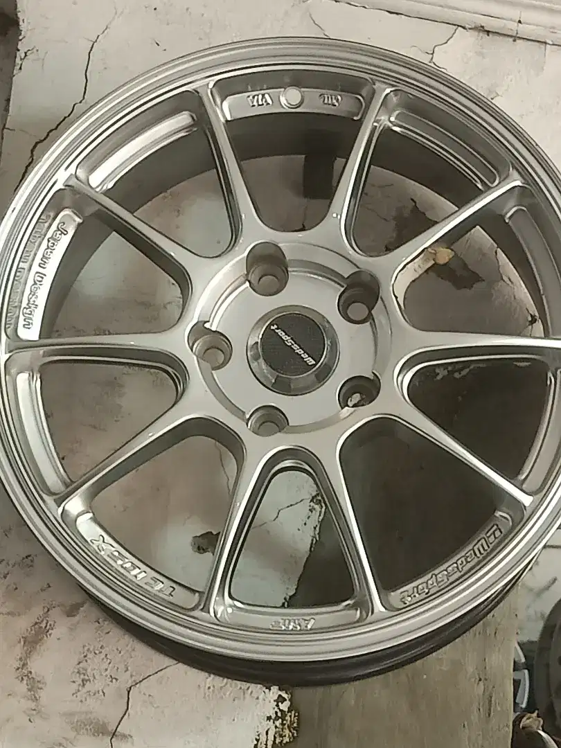 ZR853 Ring 16 x 7in ET 35 hole 5 pcd 114,3