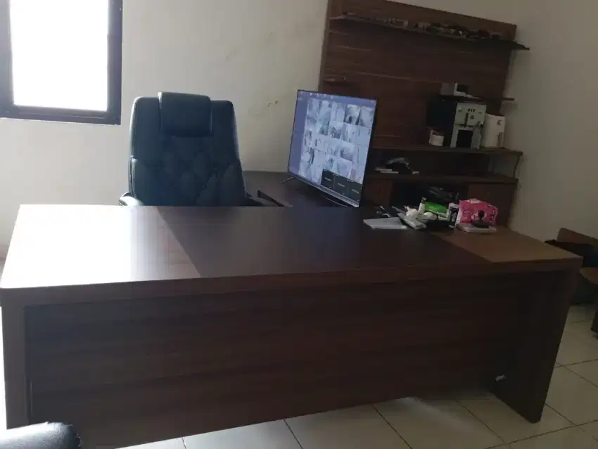 Di jual cepat 1 set alat kantor like new