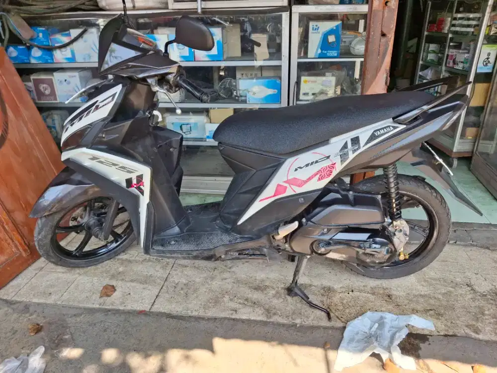 Mio M3  2015 . Plat L  pajak sampai maret 2026