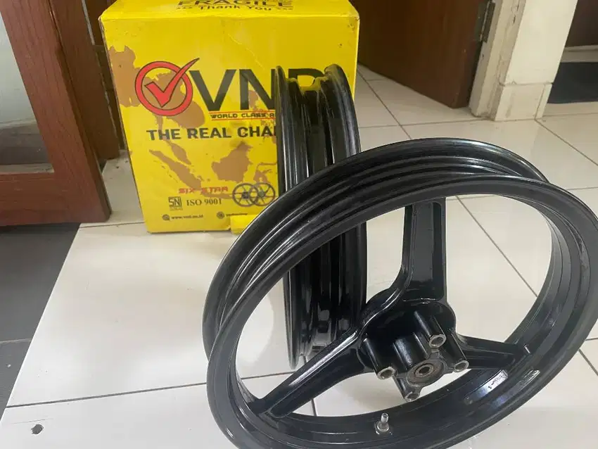 Vleg V rossi Venom Rocket - Black