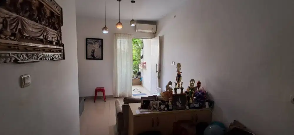 Dijual Rumah Pojok Strategis Ciputat-BSD