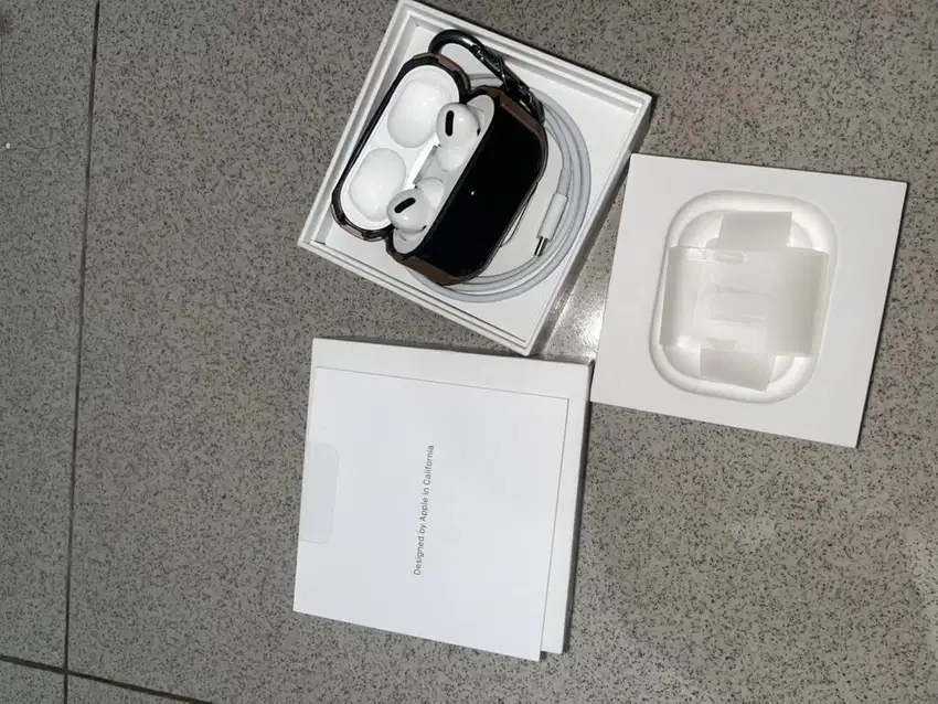 Airpods Pro Gen 1 + Free Case