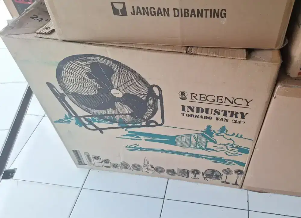 Kipas Angin Regency Floor Fan Lantai Meja Desk Fan 24 inc Industry