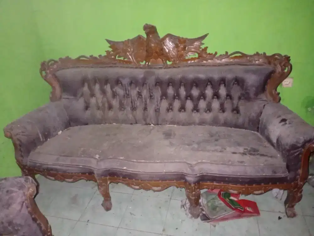 Bangku ruang tamu panjang, boleh nego harga cocok angkut.