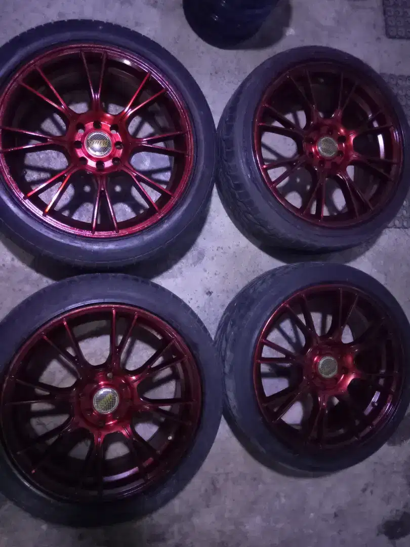 Velg Racing Rays Volk Wheels 2797 Ring 17
R17x7.5H8 PCD100/114.3
ET+45