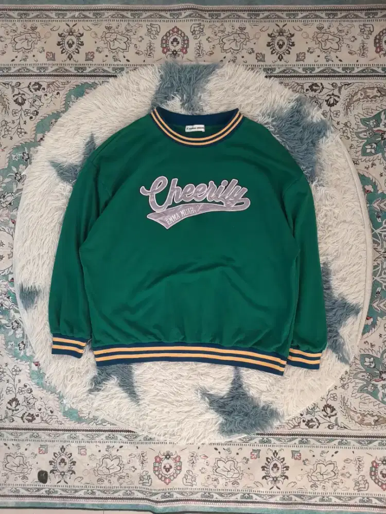 Crewneck Cheerily Emma Muah