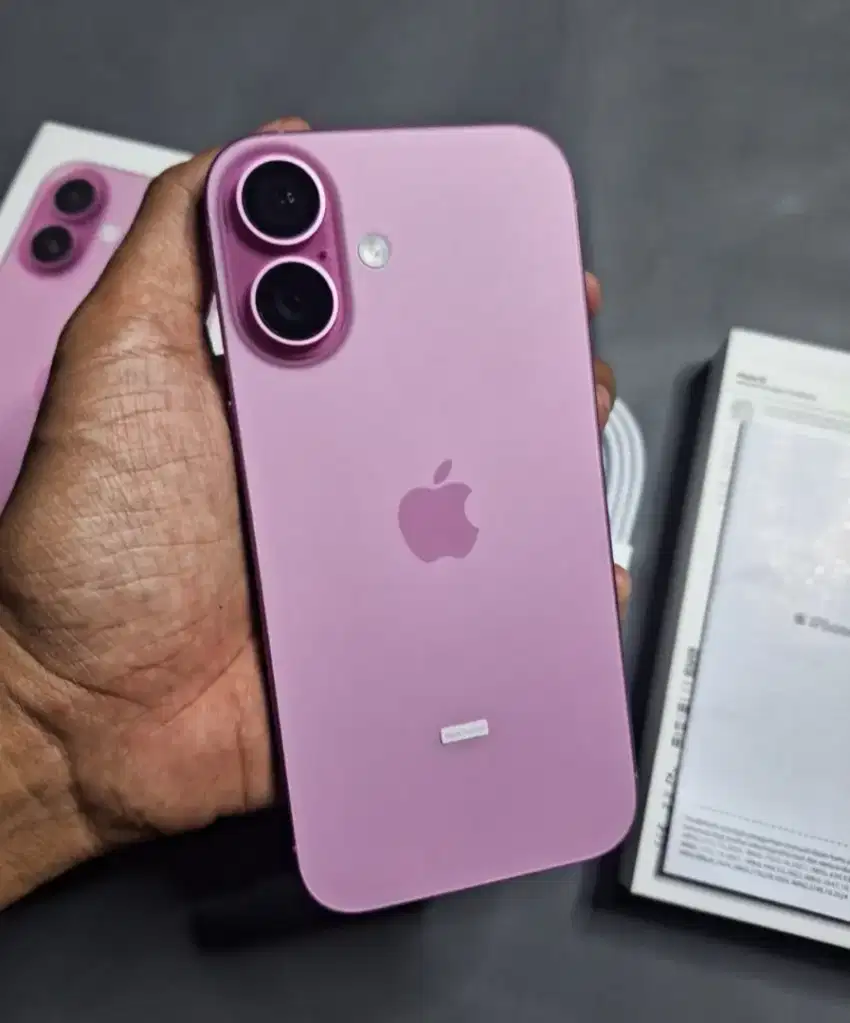 Iphone 16 pink 128 gb