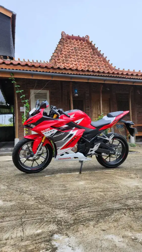CBR 150R 2023 Baru Pakai! Kilometer Rendah, Siap Gas