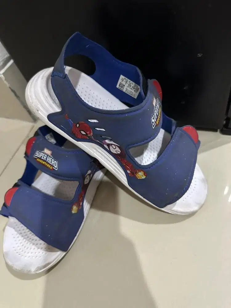 Sandal santai anak laki-laki