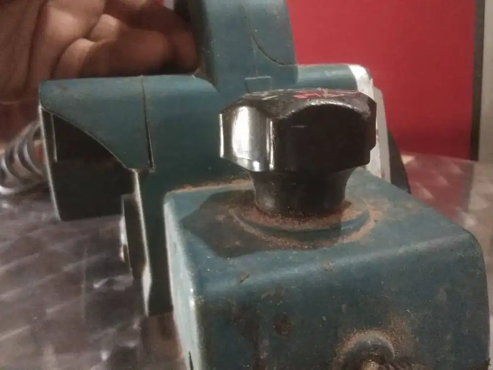 Mesin serut kayu MAkita  murah