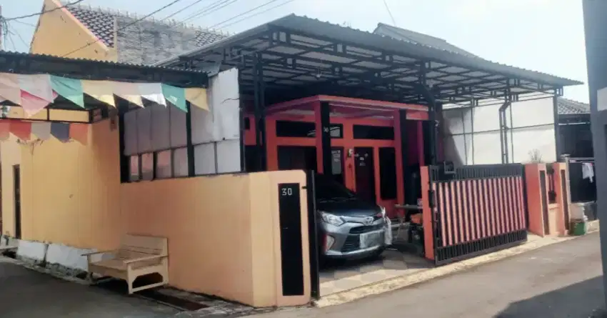 Dijual Rumah Strategis Tegah Kota