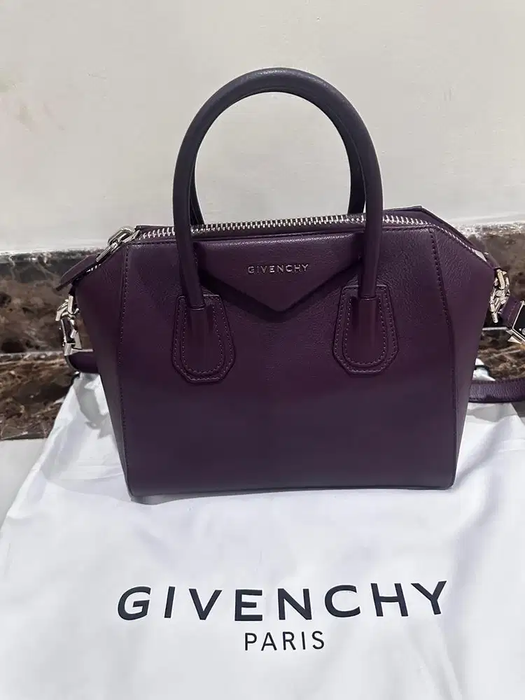 Givenchy Antigona Medium 1000% original like new
