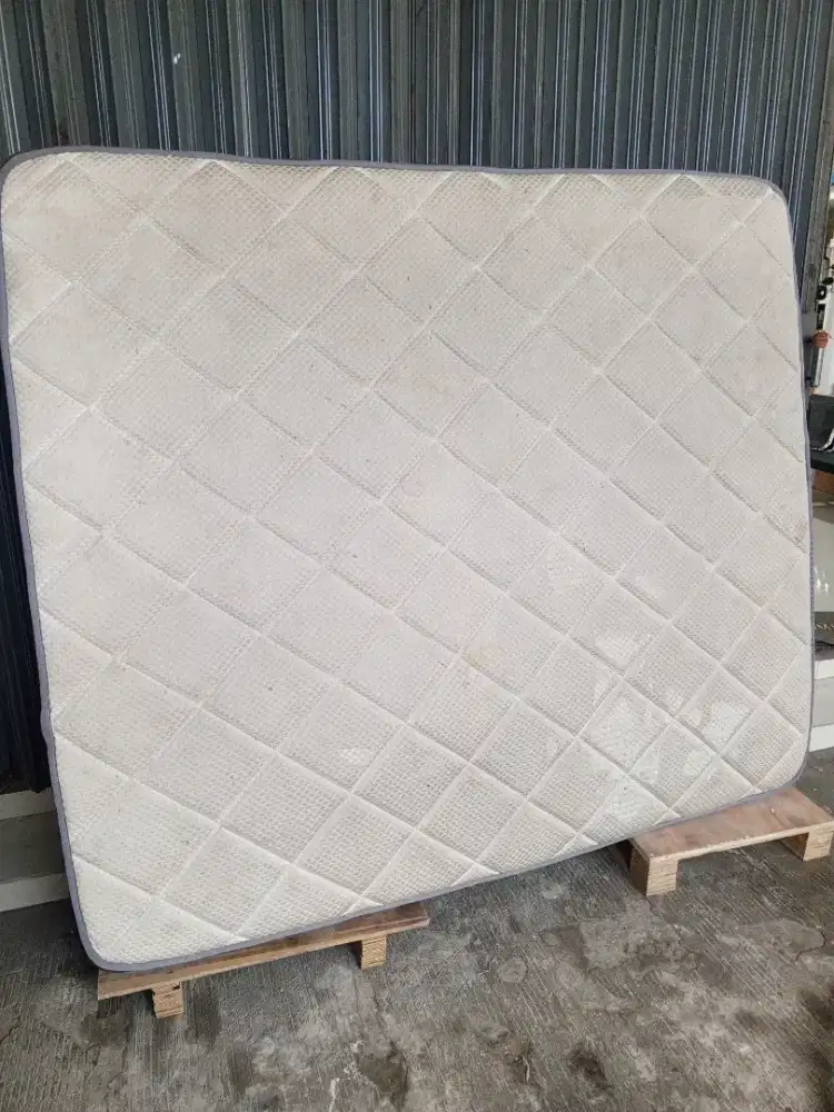 Jasa cuci kasur springbed sofa karpet jok mobil