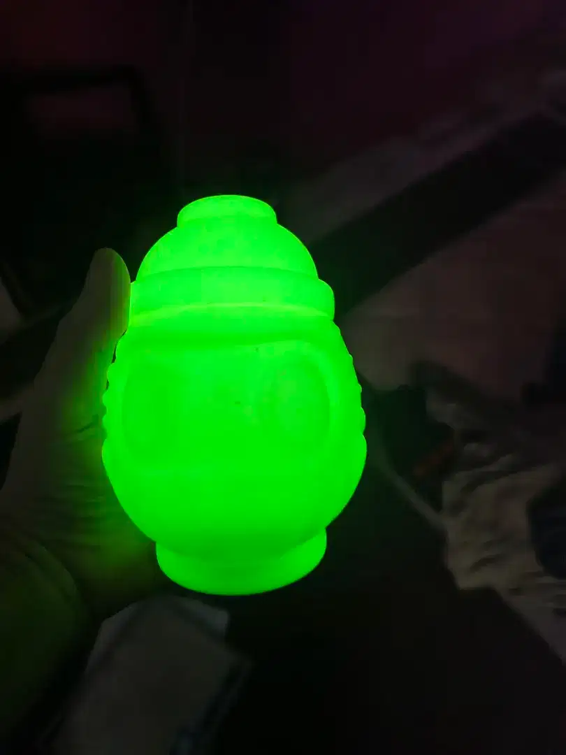 Action figure darucan glow in the dark