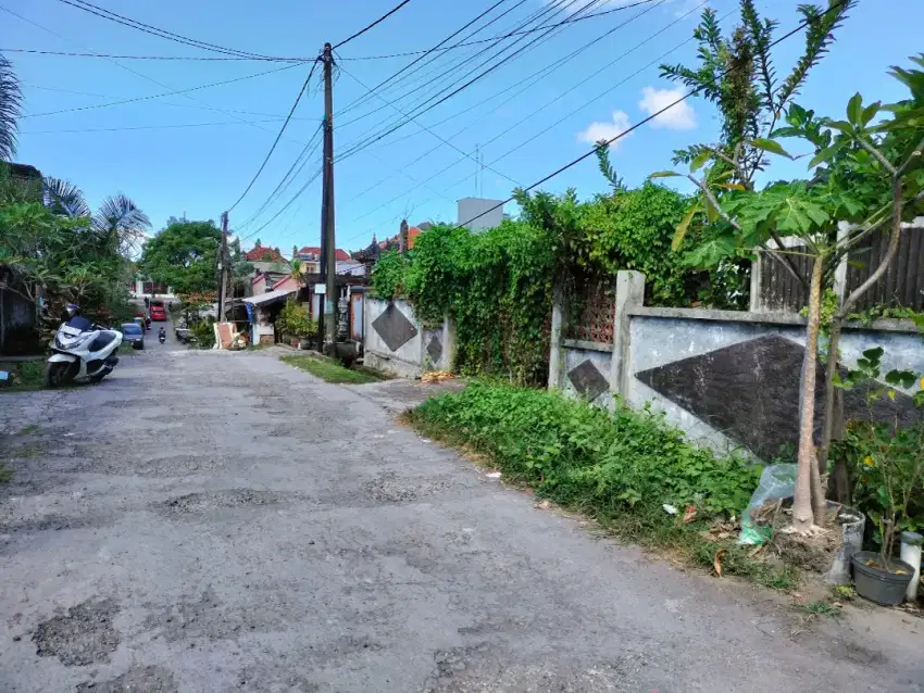 Tanah strategis 450m2 dekat utama di penamparan gatsu barat jl8mtr