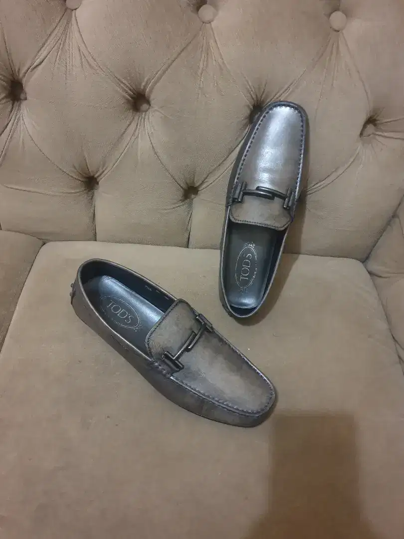 Mulus .authentic sepatu .loafers tods limitet size 41.5