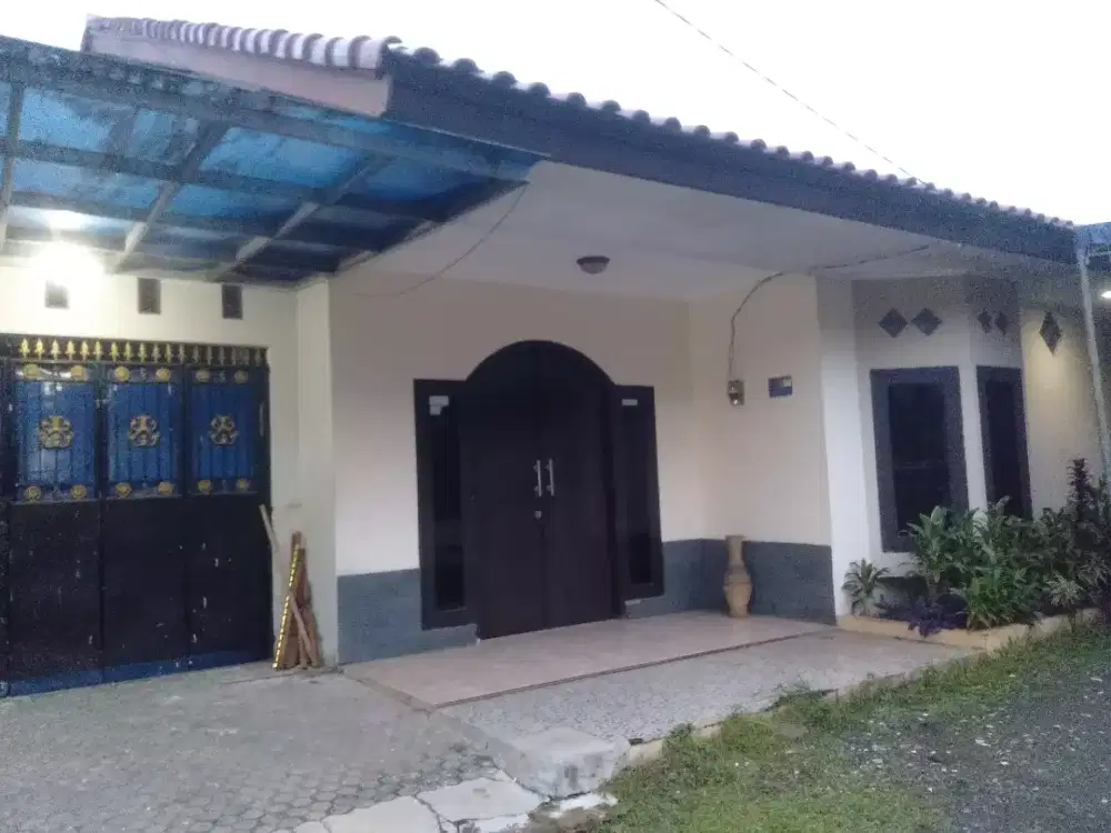 Dikontrakan Rumah di Losari Kecamatan Beji Kota Depok