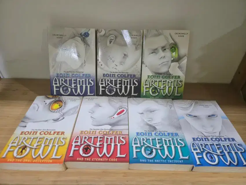 1 set 7 buku Artemis Fowl buku ASLI bukan reprint. Bahasa Inggris.