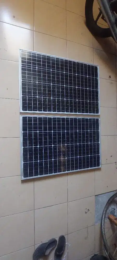 Solar panel listrik tenaga matahari