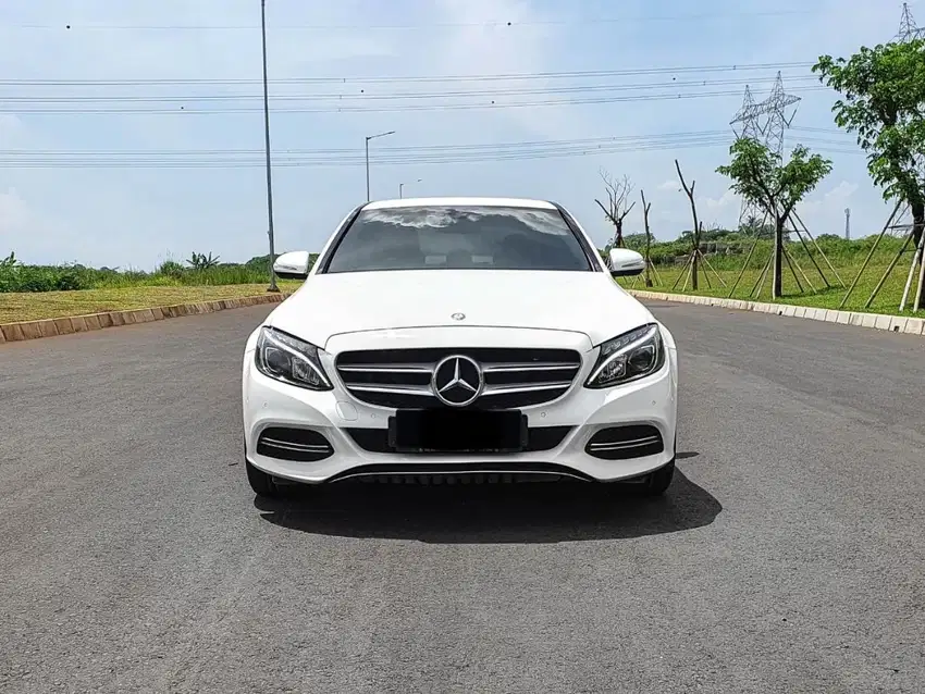 Mercedes C200 W205 CBU 2014 | Pajak Panjang | Full Ori