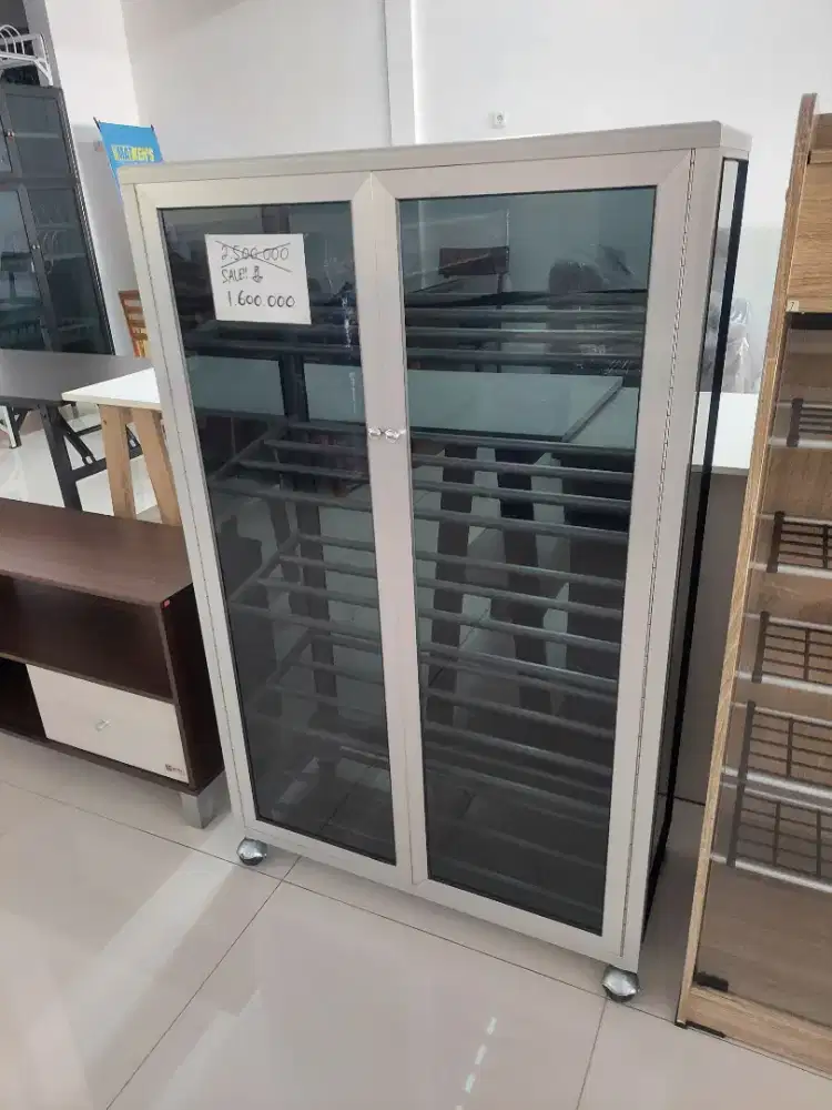 Lemari Sepatu Aluminium Awet Hokky Malkot