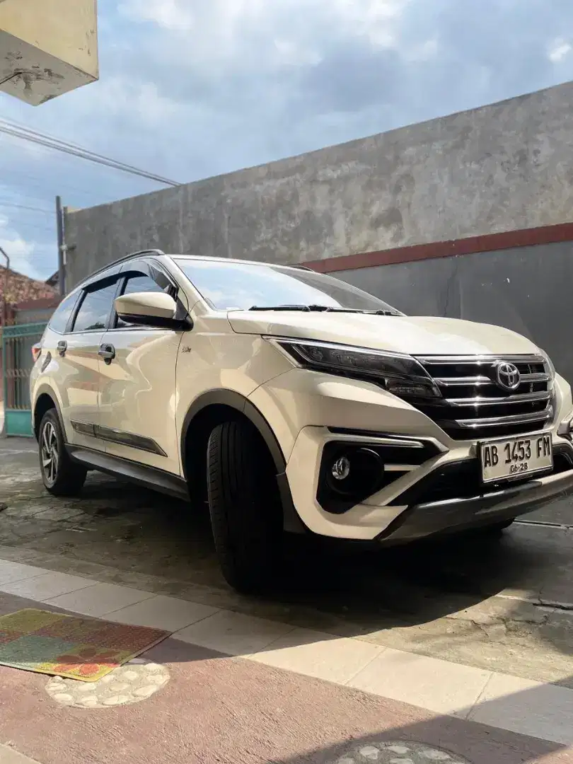 Toyota Rush Gr Sport Matic Km Low 19rb