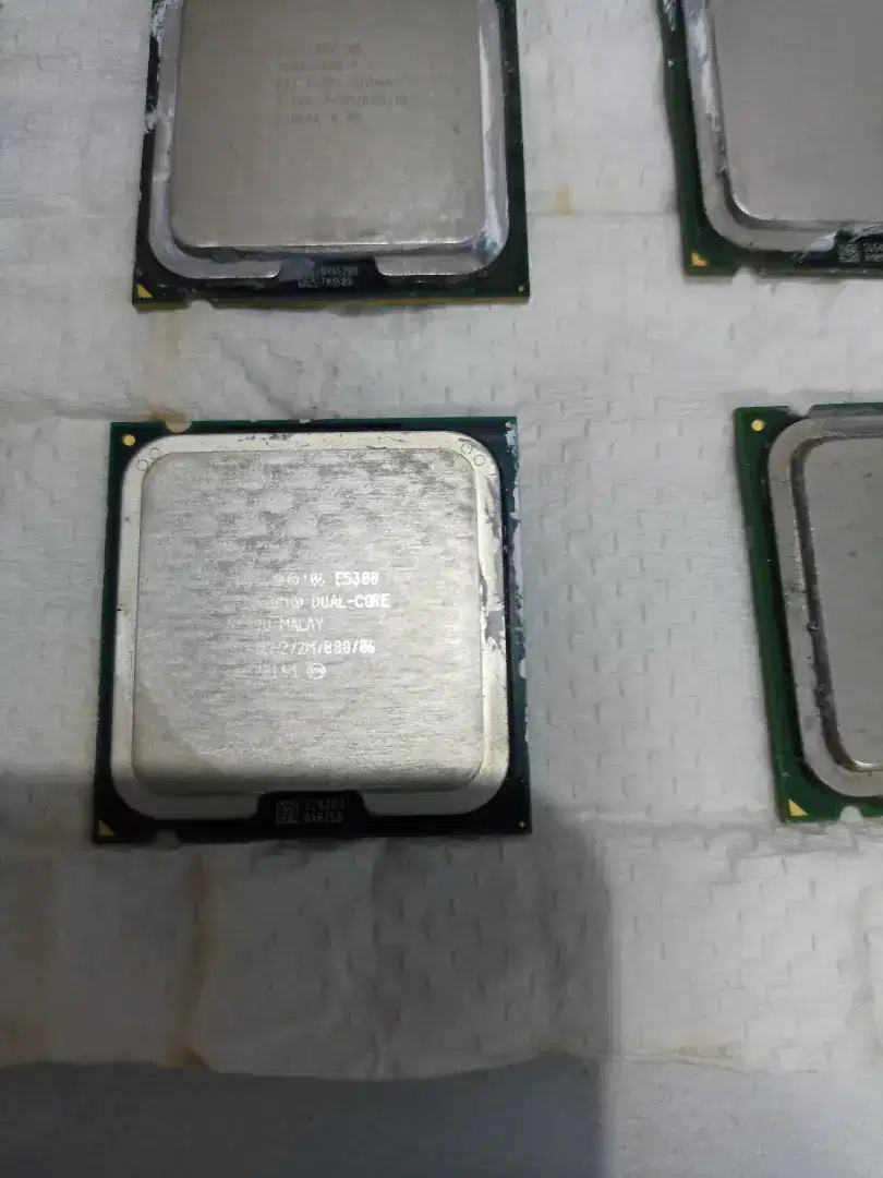 Jual 9 Prosesor Intel (Pentium 4 & Dual Core) - Unit Only, Harga Nego!