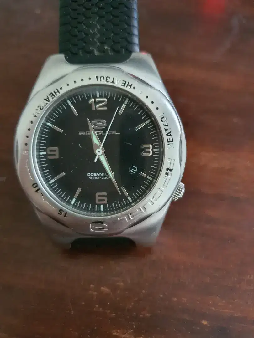 Jam tangan ripcurl