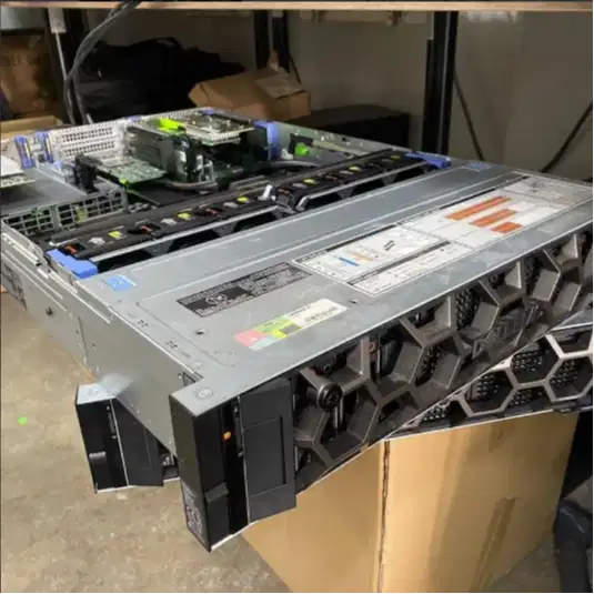 Dell R740 Rack Procesor dobel silver,gold,platinum second 2U - D