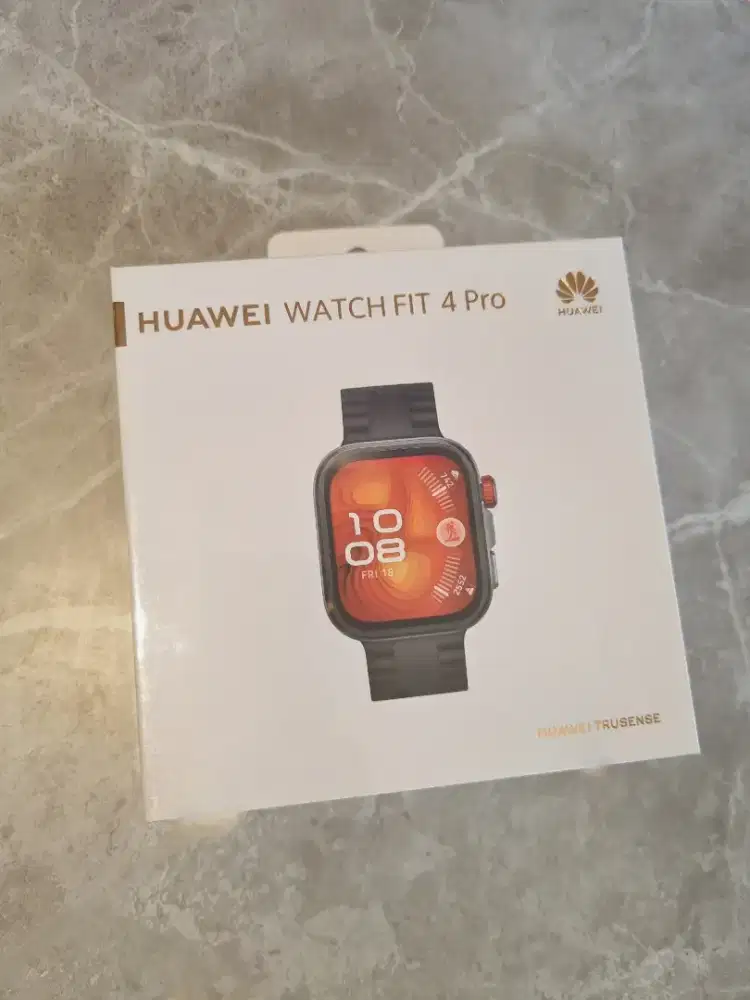 Huawei Watch Fit 4 Pro free strap