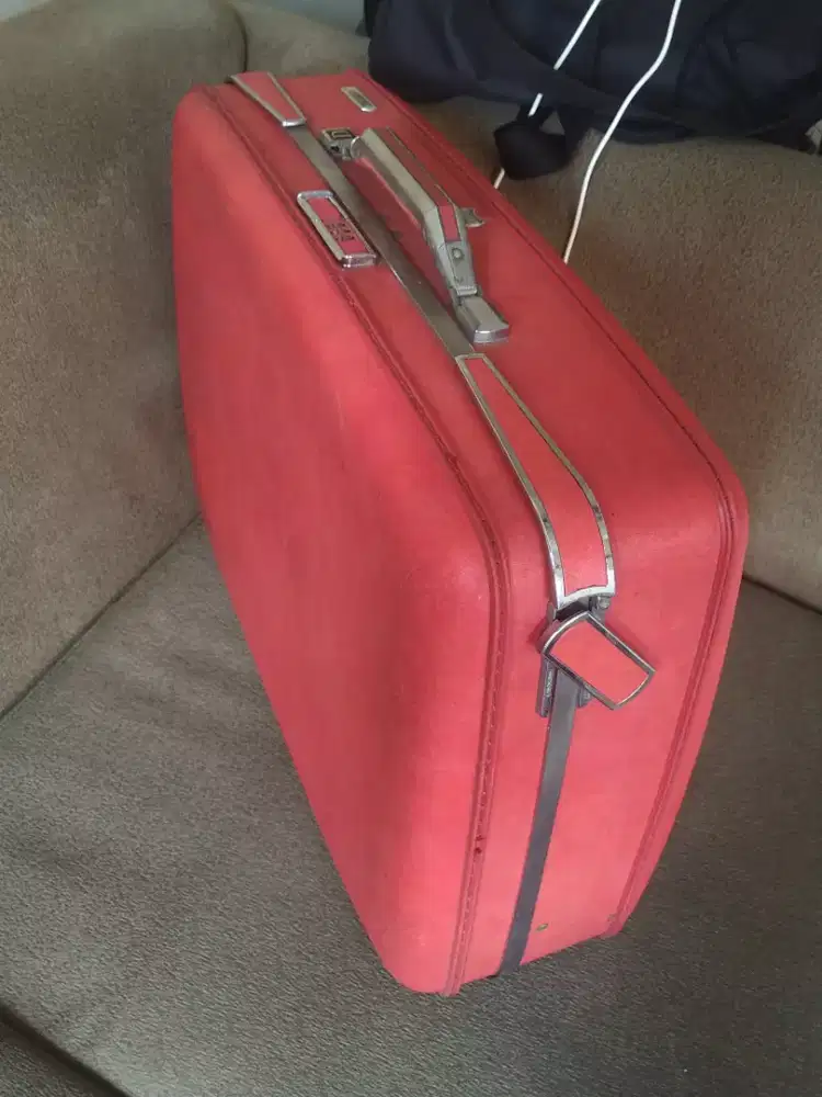 American tourister Koper clasic 20 inci