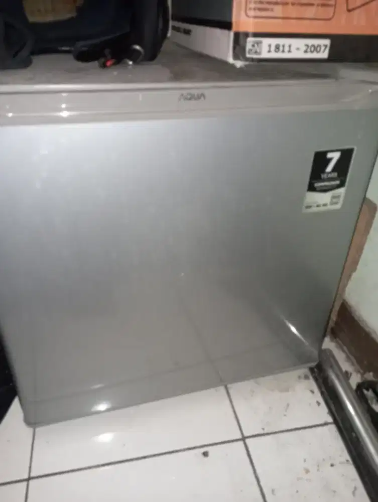 aqua ,kulkas portable ,kondisi 90%,jual 1jt