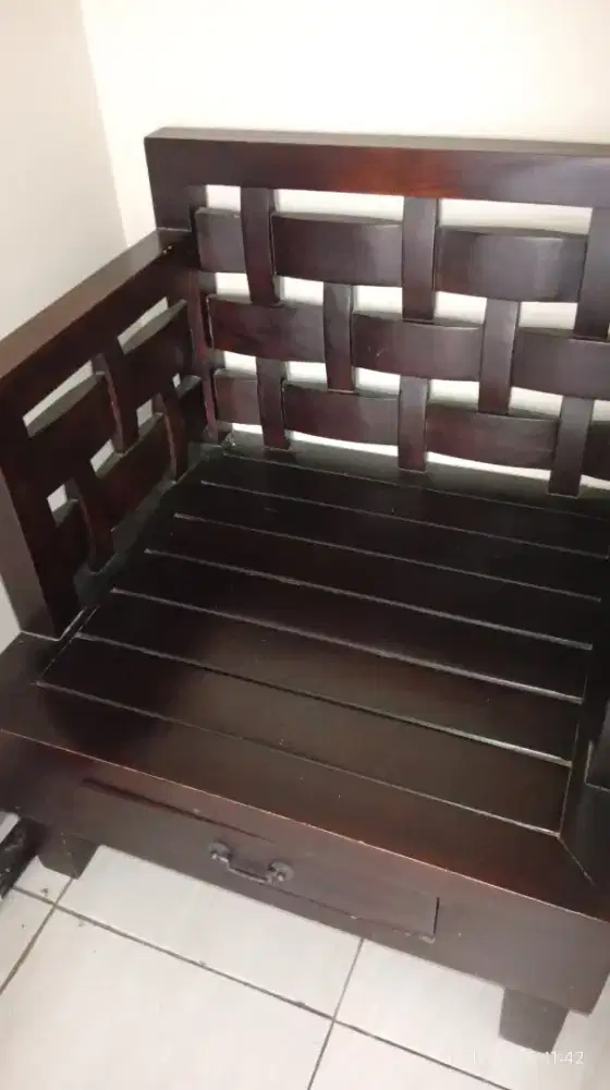 Bangku Kayu Jati Minimalis Kokoh