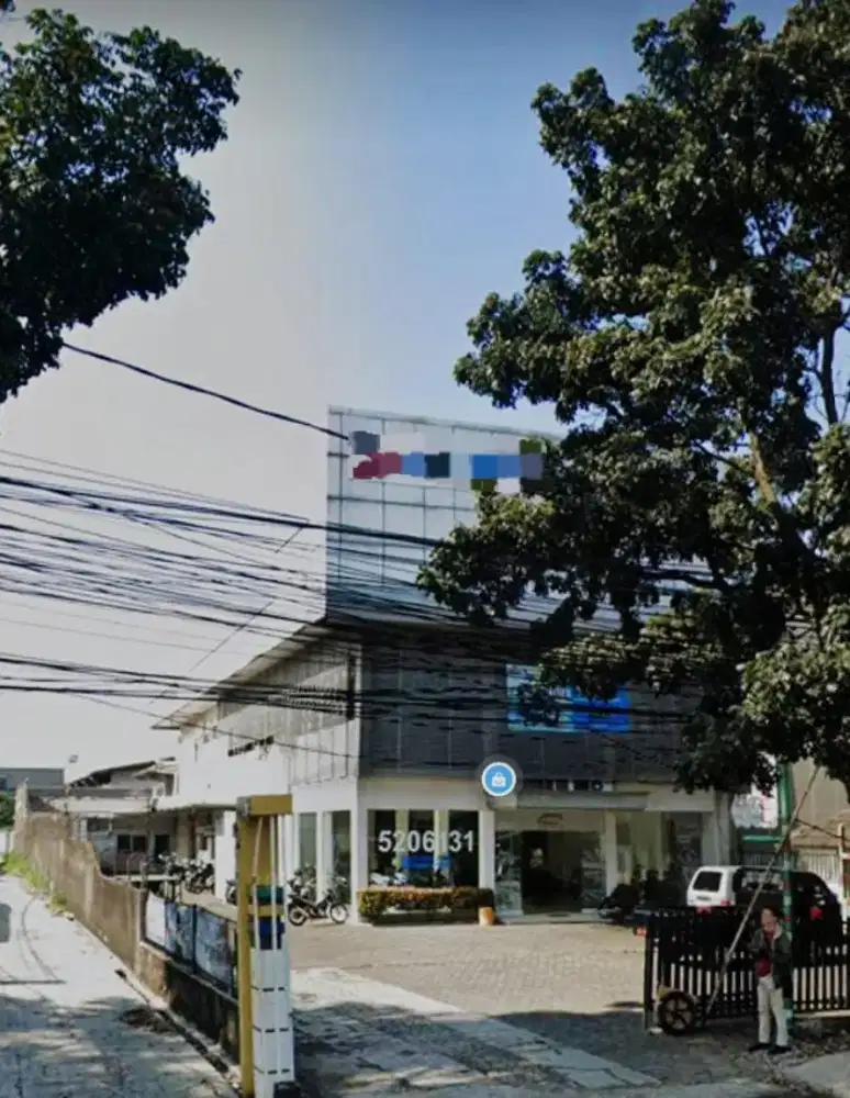DIJUAL DAN SEWAKAN DENGAN CEPAT, BANGUNAN EX SHOWROOM DI BANDUNG KOTA
