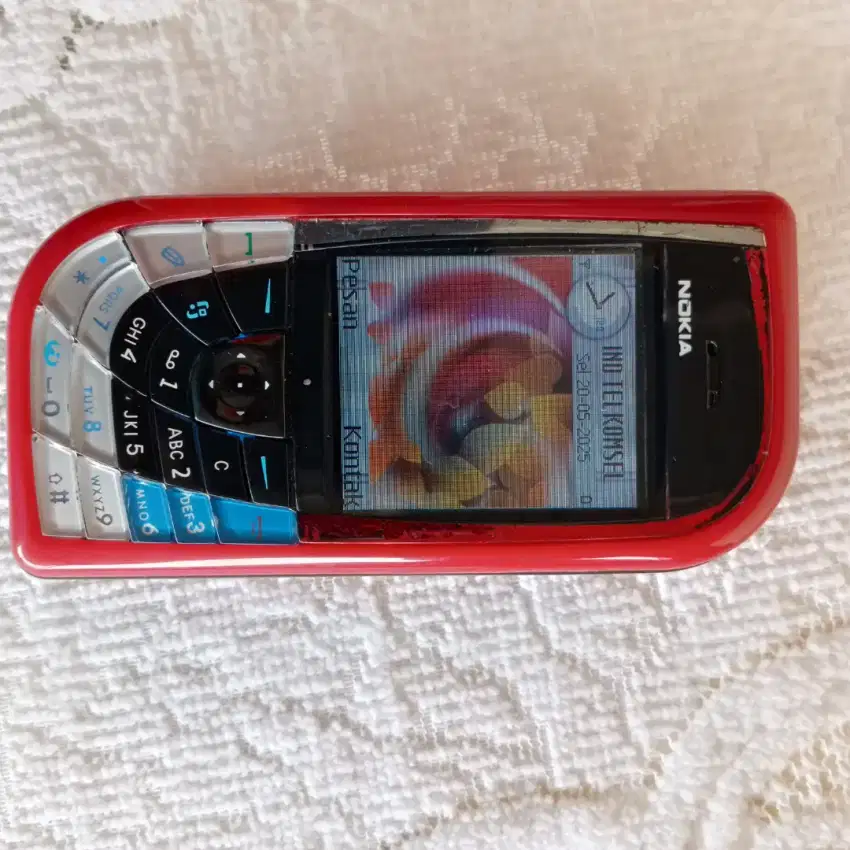 NOKIA 7610 Legend Merah