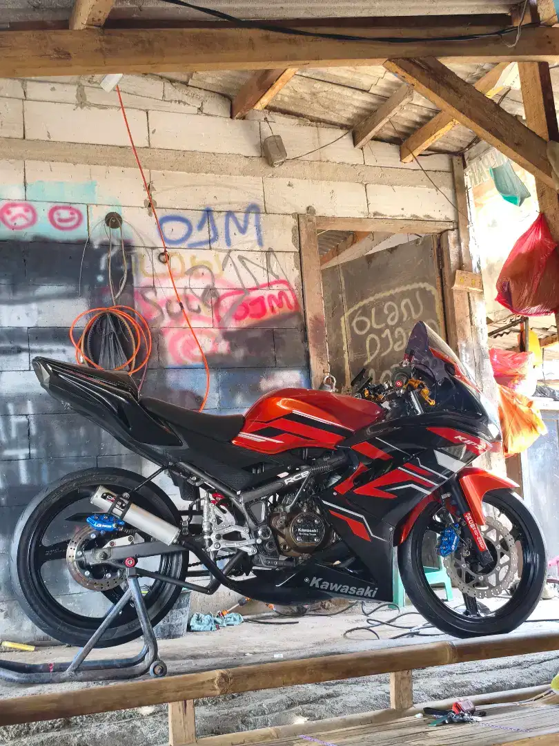 KAWASAKI NINJA 150 RR