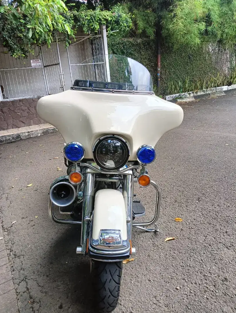 DIJUAL HARLEY DAVIDSON POLICE 2013