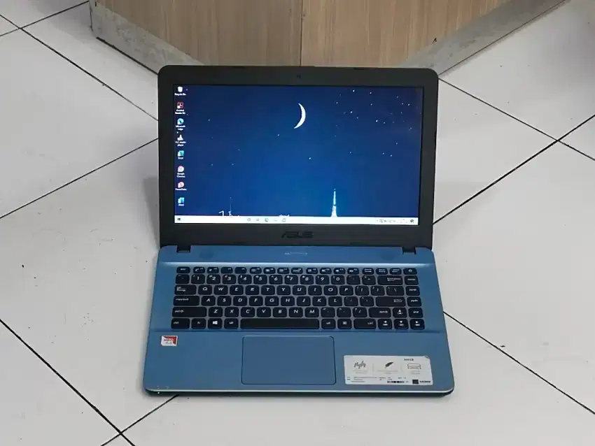 Asus vivobook x441ba amd a4-9125 ram 4 gb ssd 256 gb