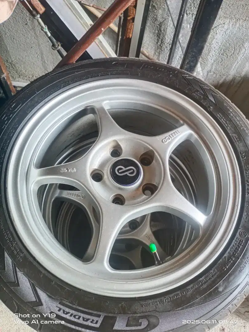 Velg rinf 16 enkei 5x114 dan ban GT Champiro