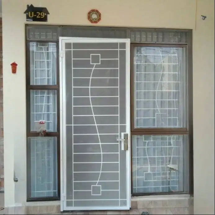 tralis pintu kasa nyamuk warna putih tukang ahli