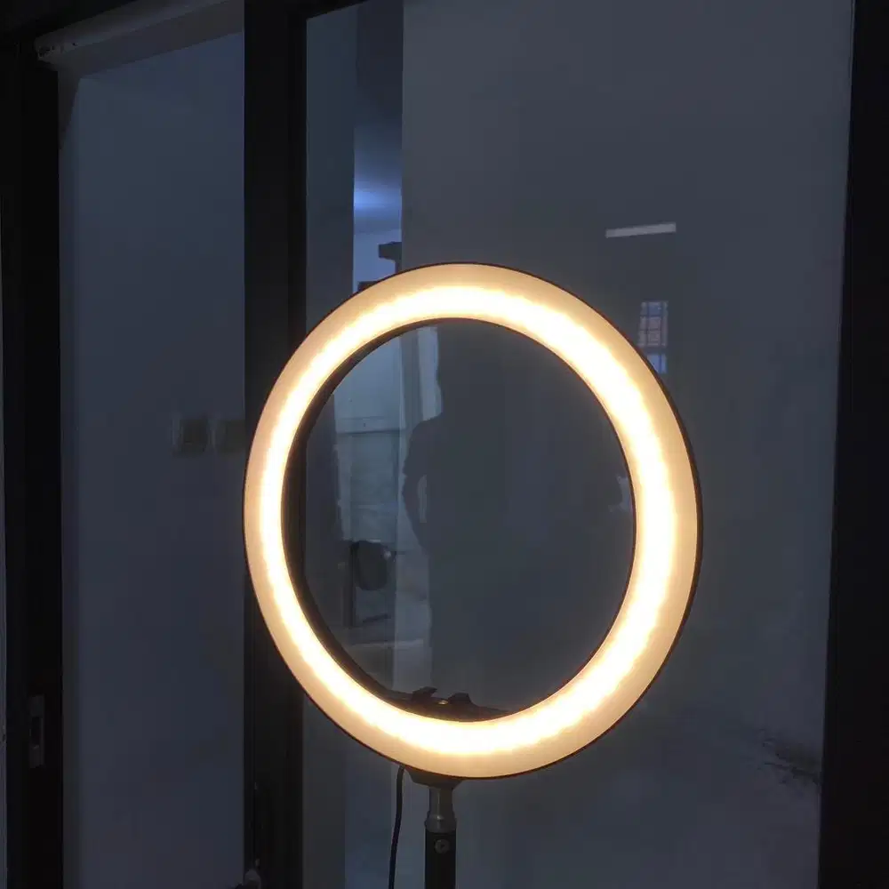Ringlight sedang