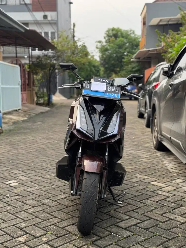 MOTOR LISTRIK ALVA CERVO 2023 SECOND LIKE NEW!! KM 1000 PERAK